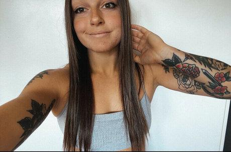 Teeteee16 star picture