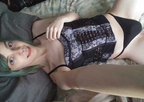 Anri Singer model high quality images