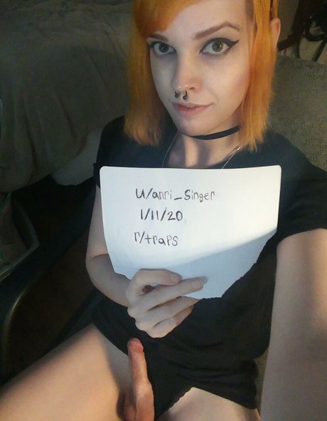 Anri Singer erotic actress pic