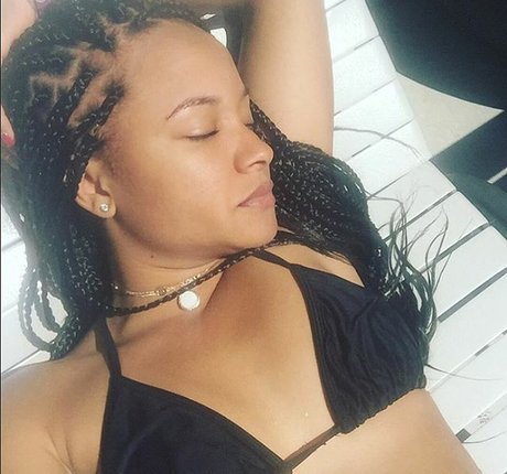 Rhyon Nicole Brown erotic actress images