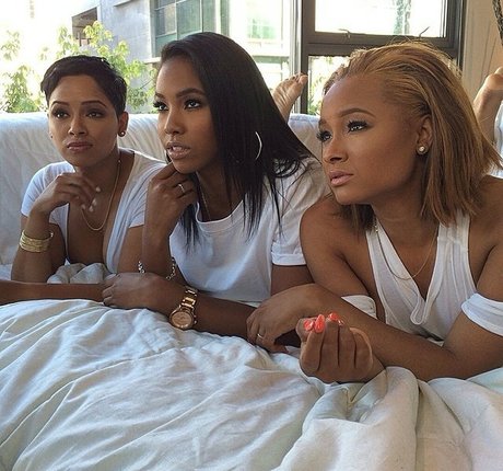 Rhyon Nicole Brown art model photos