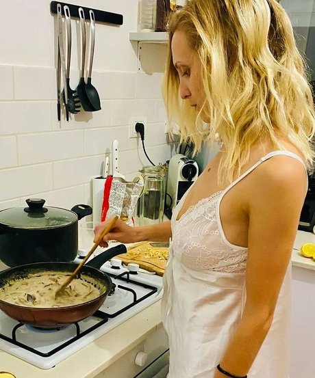 pink princess on sky pornstar perfect galleries