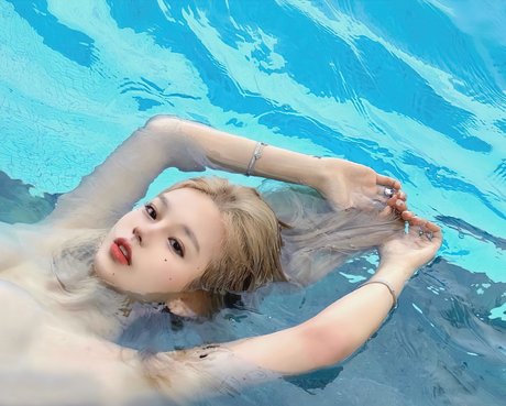 iam666666 nice actress picture