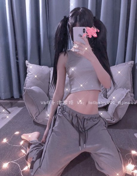 Jinuuu xxx pornstar photo