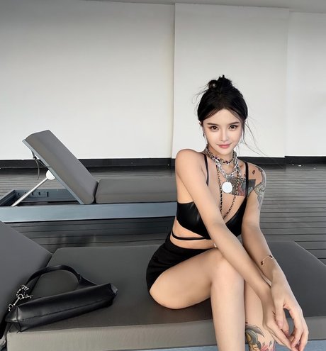 xyyoff star sexy picture