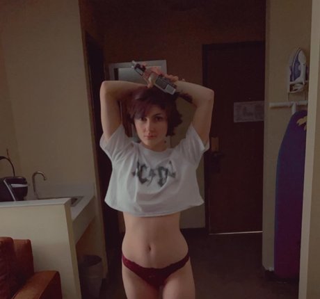 Trippyyjellyfish pornstar adult archive