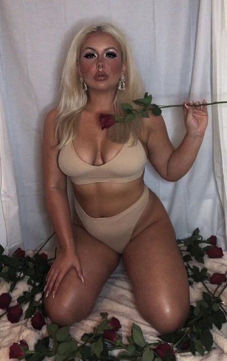 Iamnnorway pornstar top pic