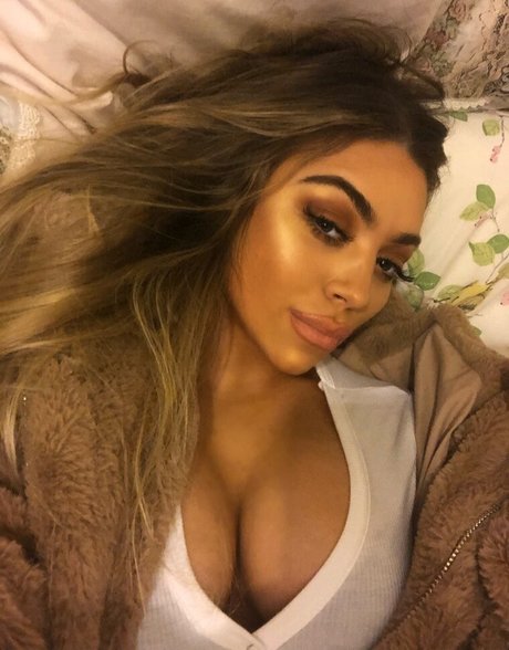 Kate Isobel star best archive