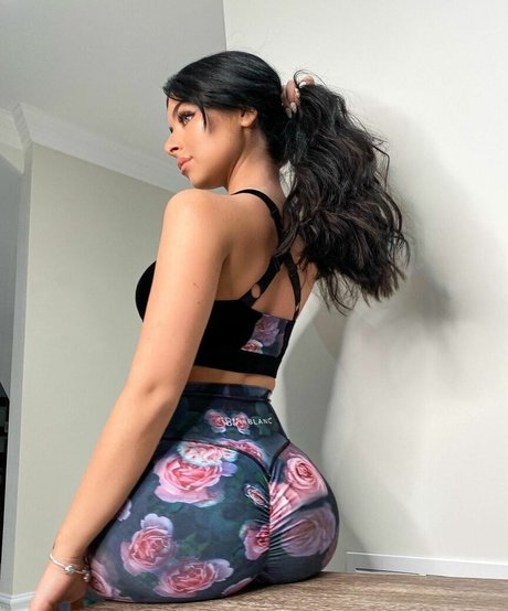 Vass iliki pretty model images