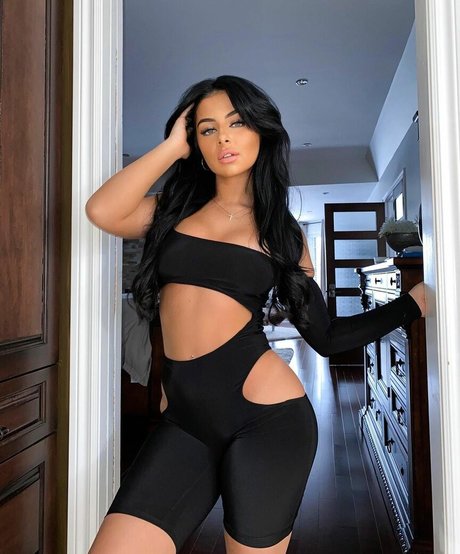 Vass iliki pornographic star pictures