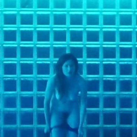 Kathryn Hahn model nice gallery