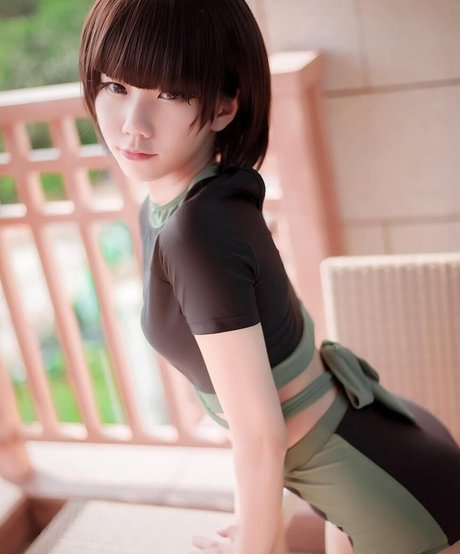 TibyTinneh sexy actress img