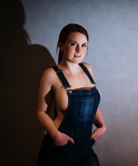 isbllx star nudes pics