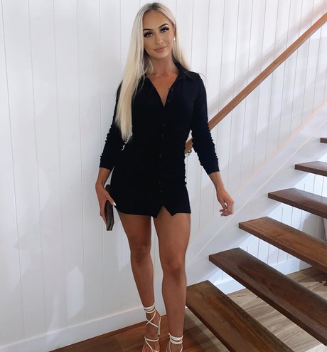 Taylah Small perfect star pictures