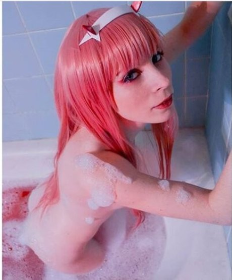 Cherryl Kitsune adult model image