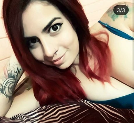 Alguien Tiene exclusive actress pics