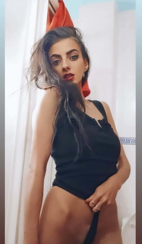 Alguien Tiene star hot gallery