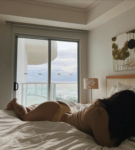 Maddy Young pretty star galleries