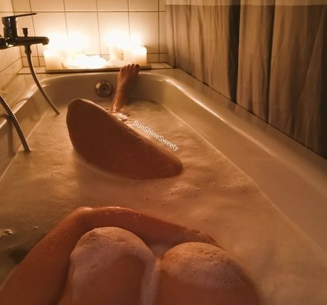 Sunny The Wolfgirl pornstar hot image