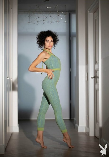 Layla Balan model naked archive