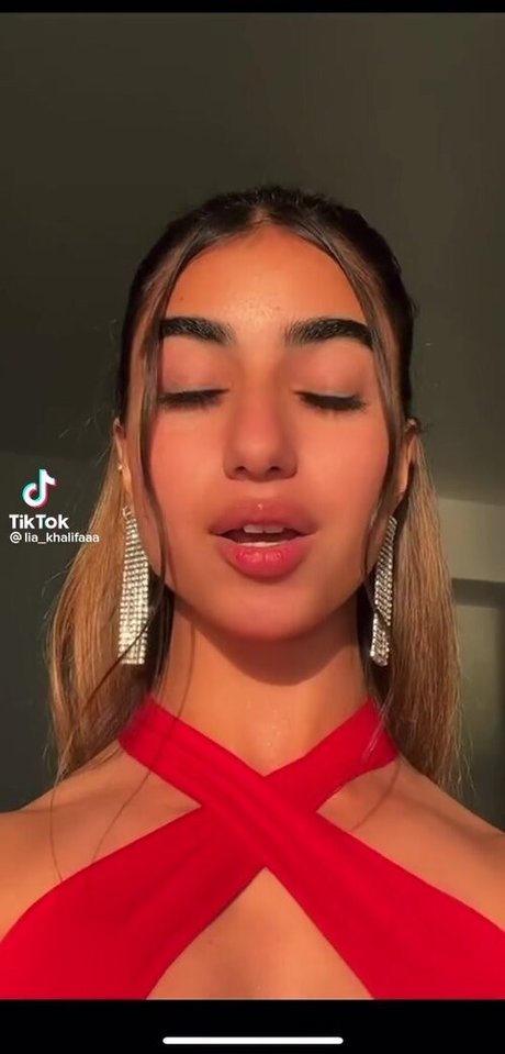 Lia Barlev pretty star image