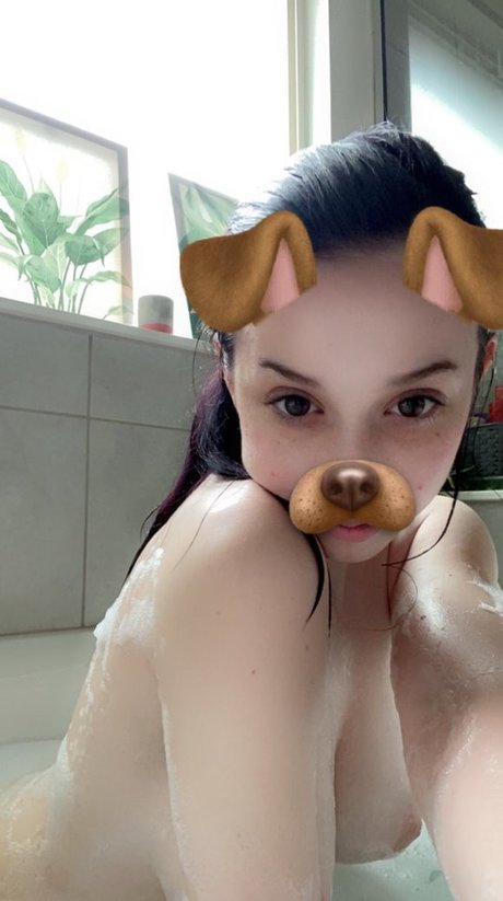 Emmahdorable free actress gallery