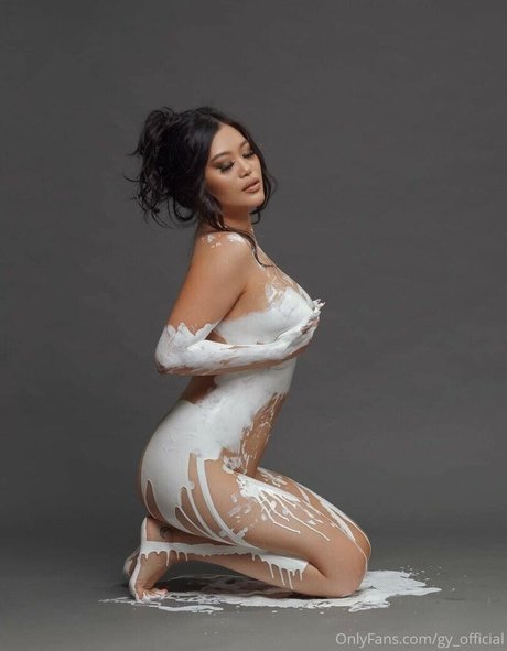 gy official beautiful pornstar image
