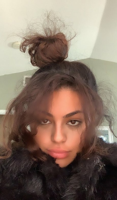 RosalbaNaomi exclusive actress gallery