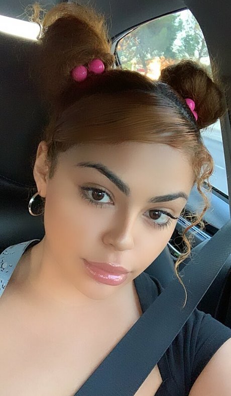 RosalbaNaomi model nudes archive