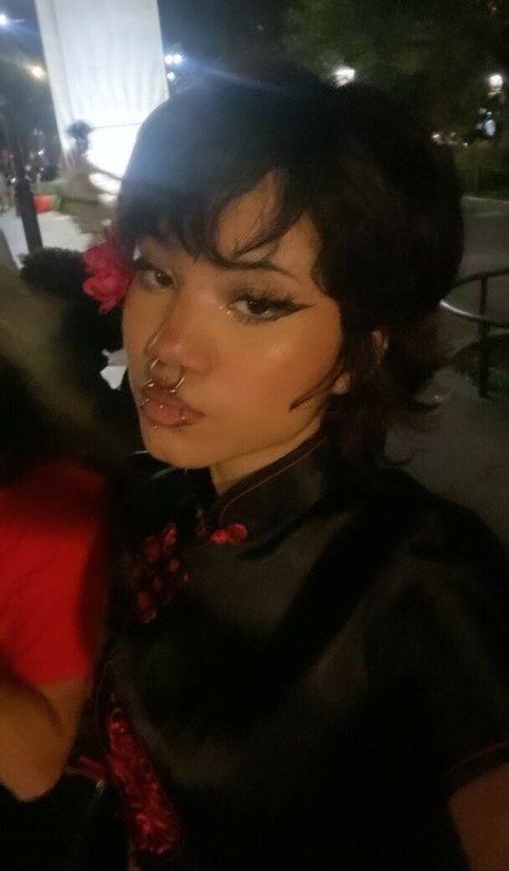 Saintsgoth perfect model images