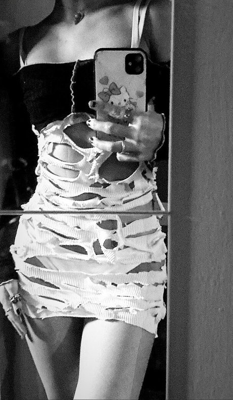 Saintsgoth star pornographic image