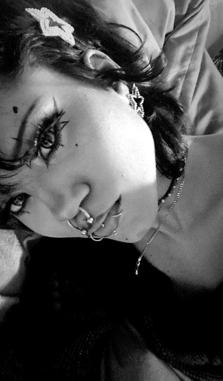 Saintsgoth star top pic