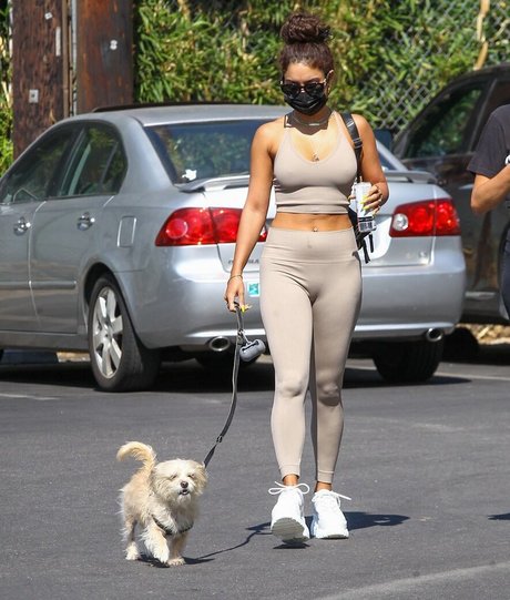 Vanessa Hudgens model nudes img