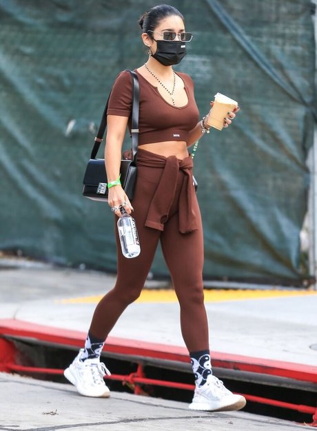 Vanessa Hudgens pornstar hot images