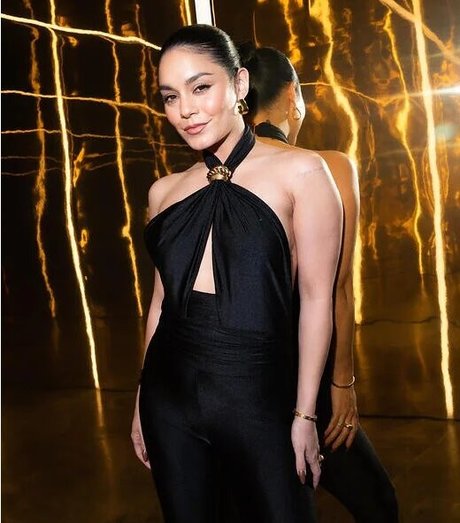 Vanessa Hudgens model nice images