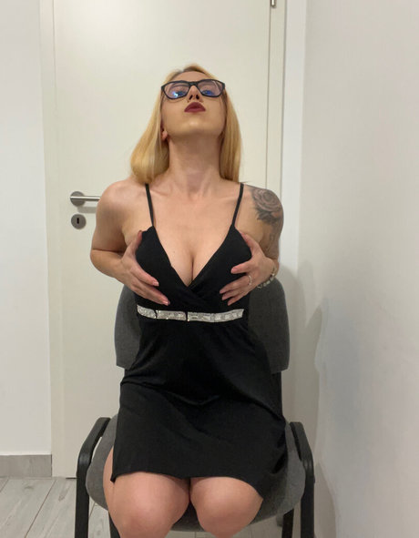 goddess blaze nice model image