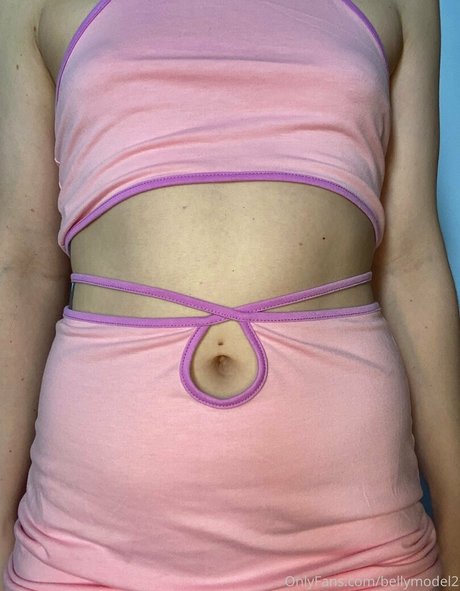 bellymodel2 adult model picture