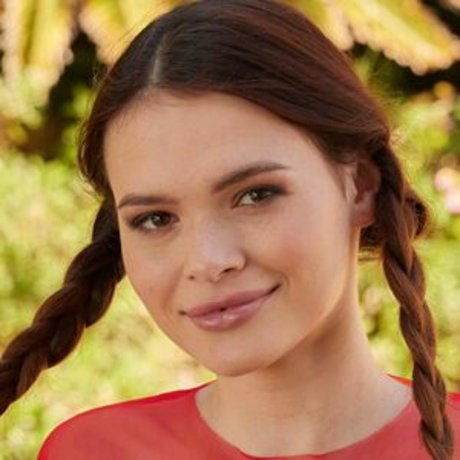 Kinsley White best star photos