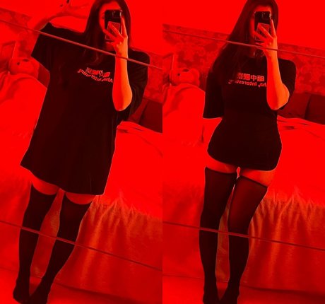 _nineer star hot img