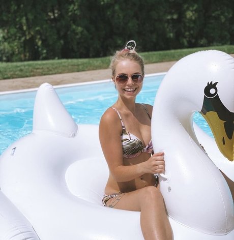 HalieeandKendra star nude pics