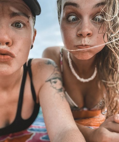 HalieeandKendra porn star galleries