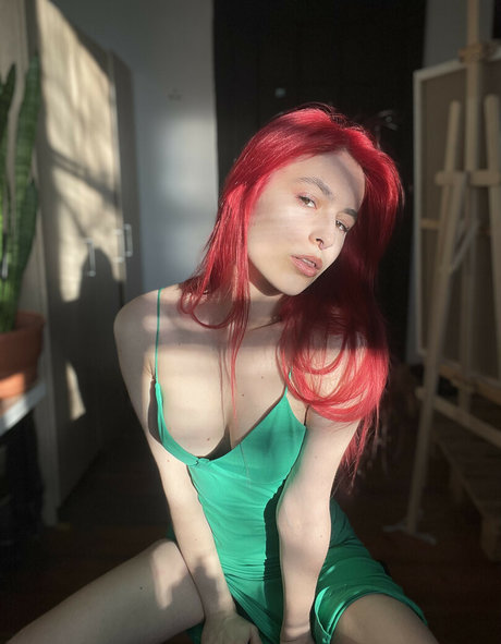 exosiren nude model image