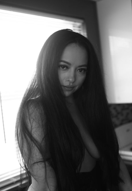 Gabydoll hot model picture