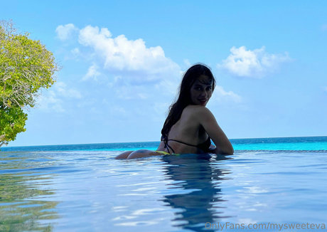 lapetiteva hot star archive