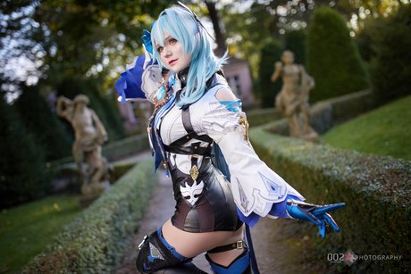 kaddi cosplay sexy actress pictures