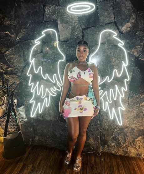 biancaisking free actress gallery