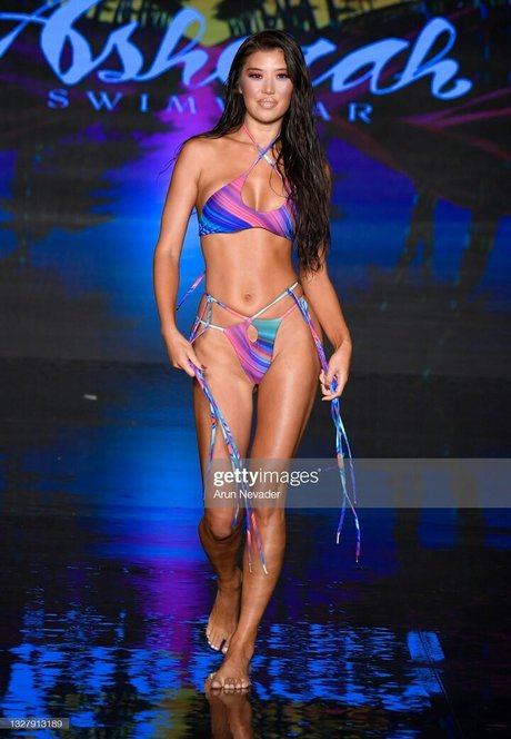 Jenn Lee free model galleries