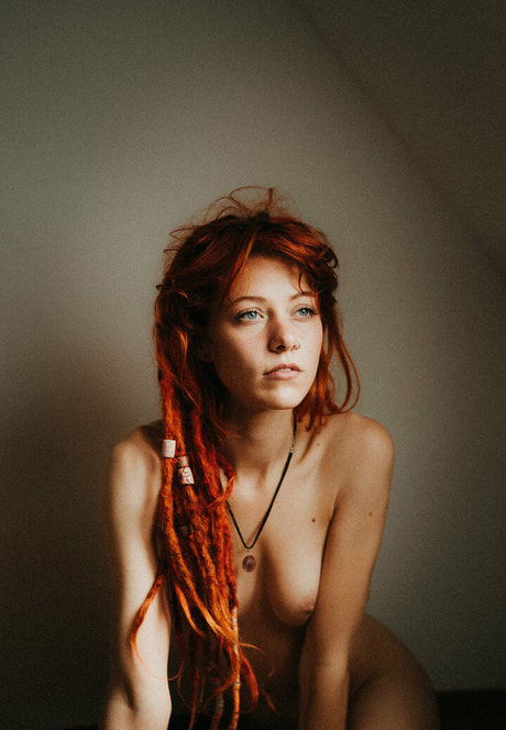 RicaChicka nice actress photo