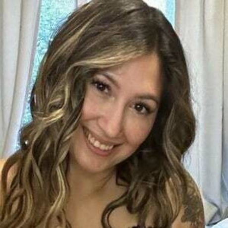 Lunarose9292 hot model pic