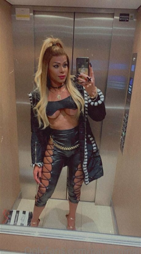 paulaminaj star sexy image